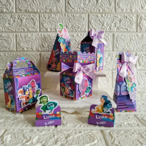 Kit 46 Peças Lembrancinhas Personalizadas Divertidamente