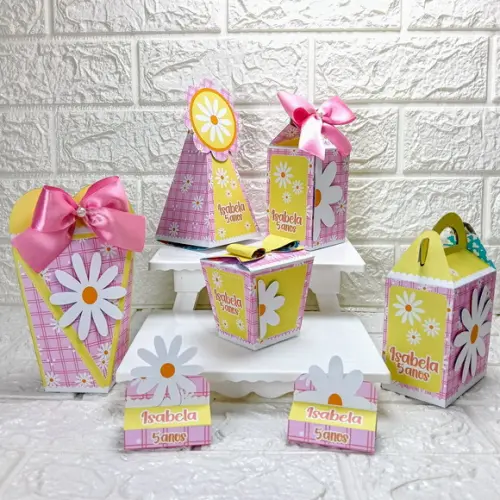 Kit 50 Caixas Lembrancinhas Personalizadas Margaridas Rosa