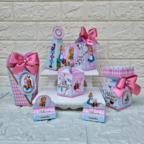 Kit 60 Peças Lembrancinhas Alice no Pais das Maravilhas