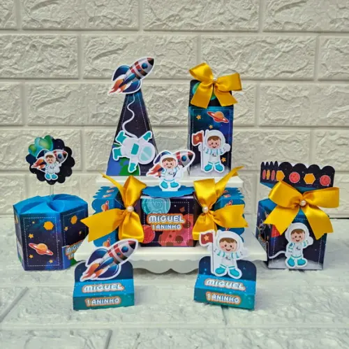 Kit: 110 Peças Lembrancinhas Personalizadas Astronauta