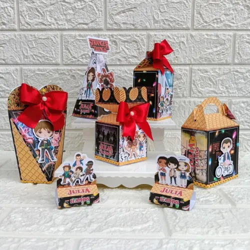 Kit: 30 Peças Lembrancinhas Personalizadas Stranger Things
