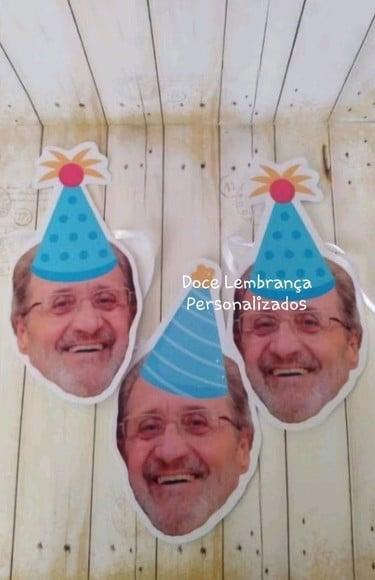 Bandeirola com Foto Rosto e Chapéuzinho Aniversário