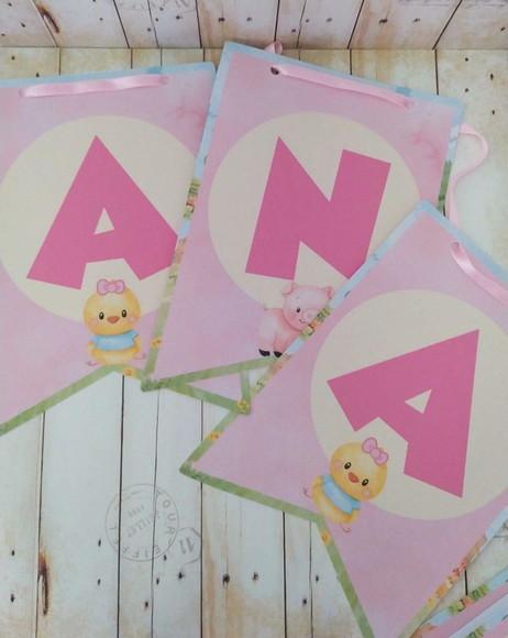Bandeirola Fazendinha Rosa Aquarela Personalizada