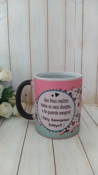 Caneca Mágica Aniversário Personalizada
