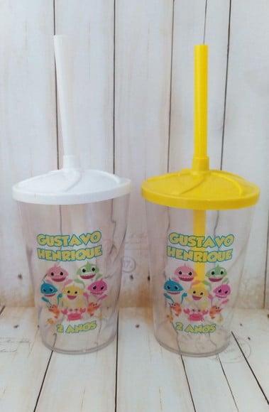 Copo Twister com Canudo Baby Shark