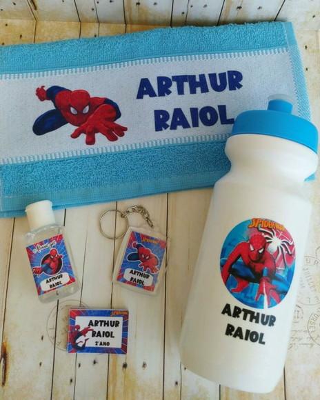 Kit Escolar Etiqueta,chaveiro,toalhinha,garrafa,homem Aranha