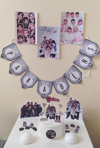 Kit Festa Aniversário Stray Kids Só Um Bolinho