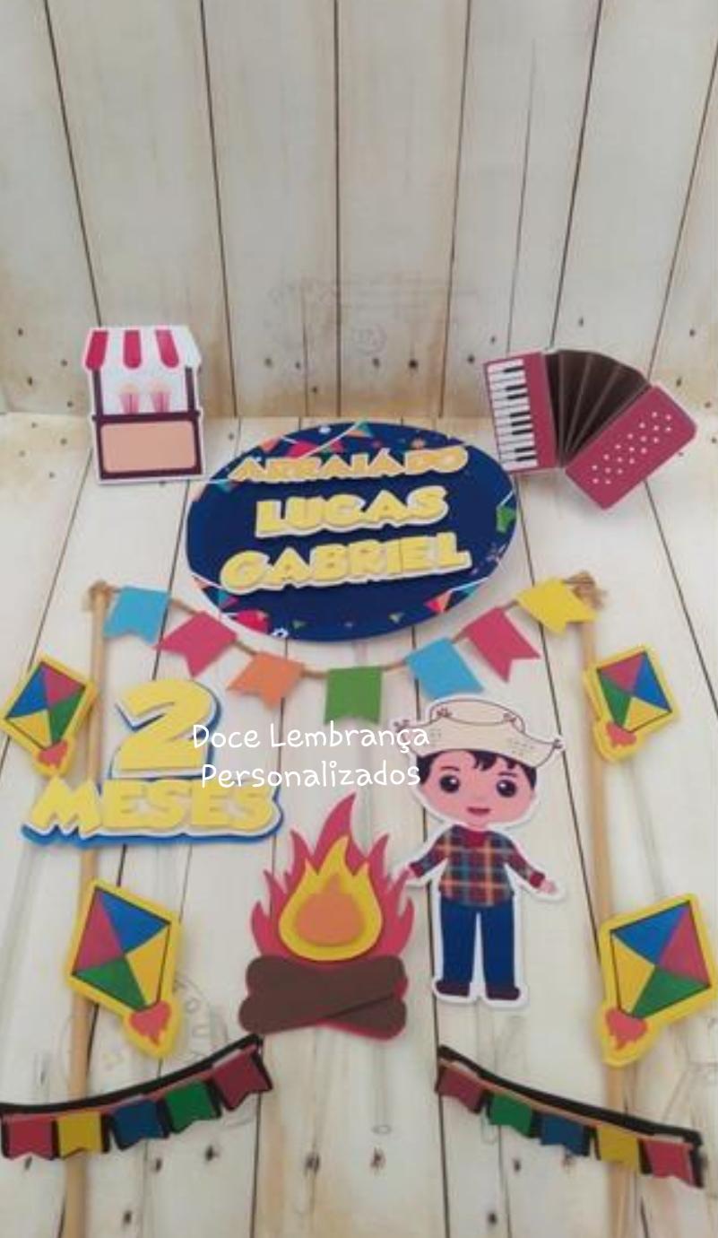 Topper de Bolo Festa Junina Mesversário Menino