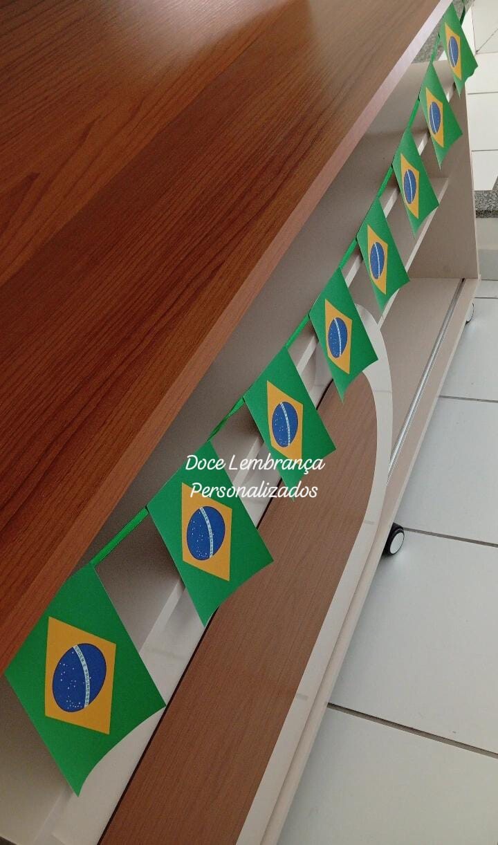 Varal Bandeirinha Copa do Mundo Brasil mesversario, aniversário 