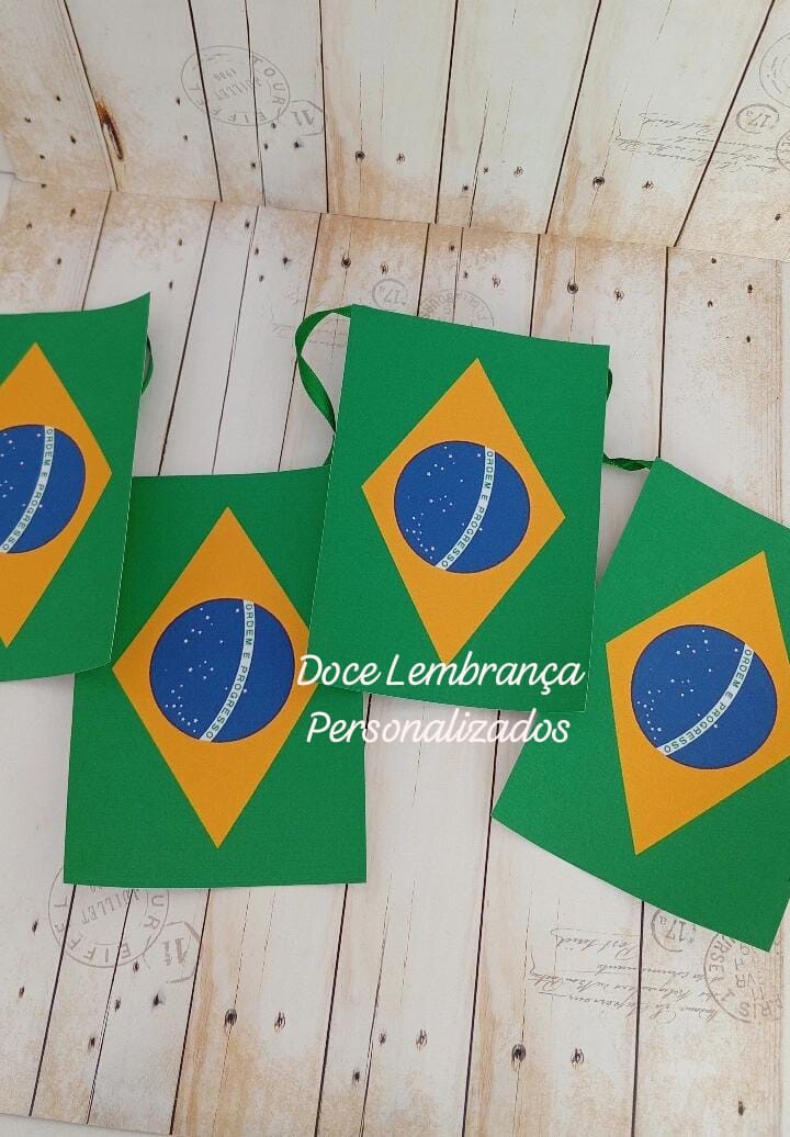 Varal Bandeirinha Copa do Mundo Brasil mesversario, aniversário 