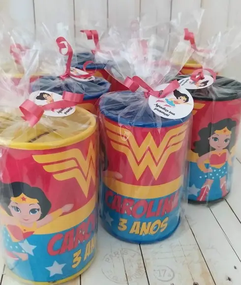 Cofrinho Mulher Maravilha Personalizado Embalados