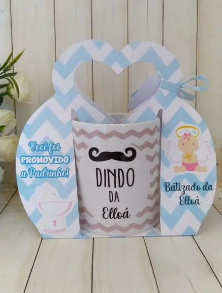 Convite Padrinhos Batismo Caneca com Suporte Personalizado