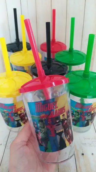 Copo Twister com Canudo Super Heróis Vingadores