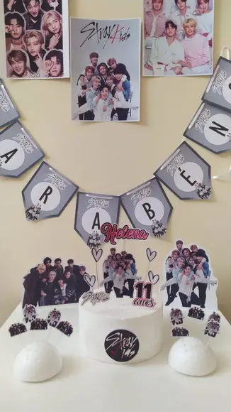 Kit Festa Aniversário Stray Kids Só Um Bolinho