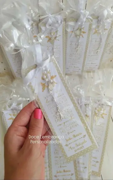 Marca Página Lembrancinha Batizado Branco e Dourado