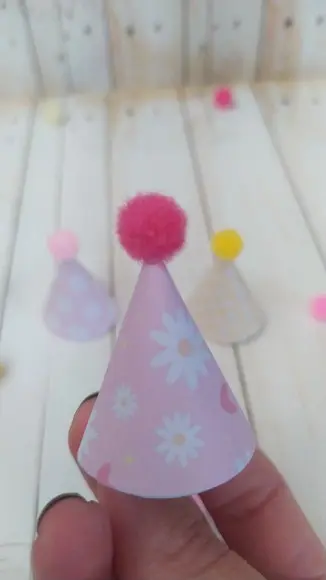 Mini Chapeuzinho para Docinhos Margarida Aniver Infantil
