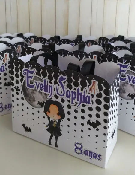Sacolinha Personalizada Wandinha Lembrancinha
