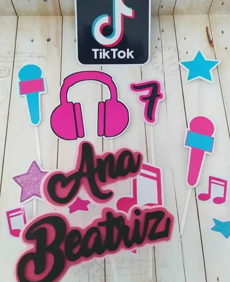 Topper para Bolo Tik Tok 3d Personalizado