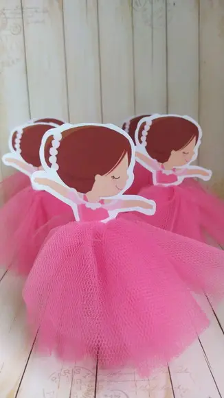 Tubetes Bailarina lembrancinha aniversário com saia tule rosa