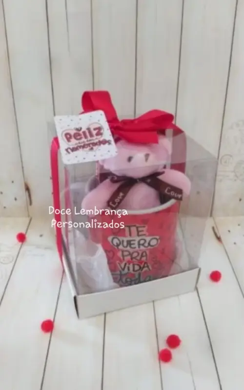 Caixa com Caneca e Ursinho Dia dos Namorados