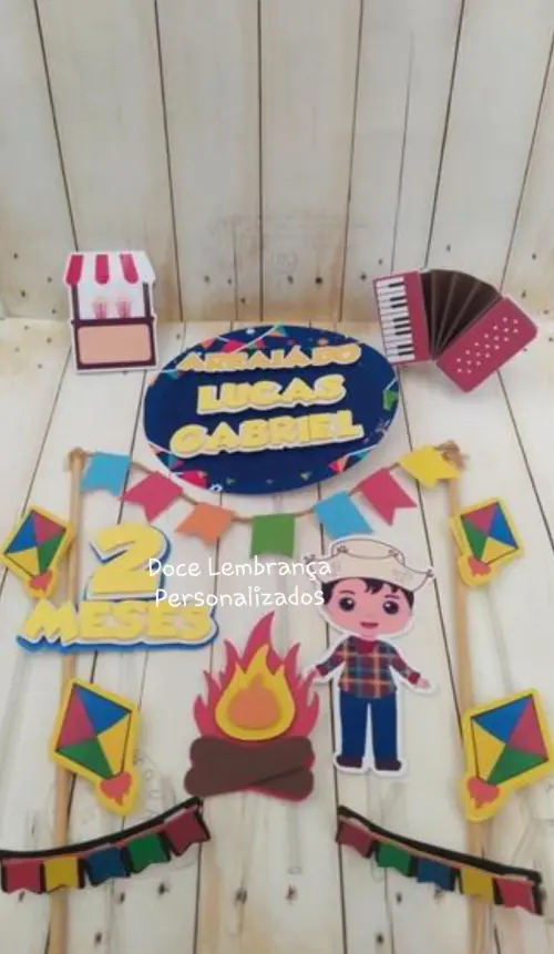 Topper de Bolo Festa Junina Mesversário Menino