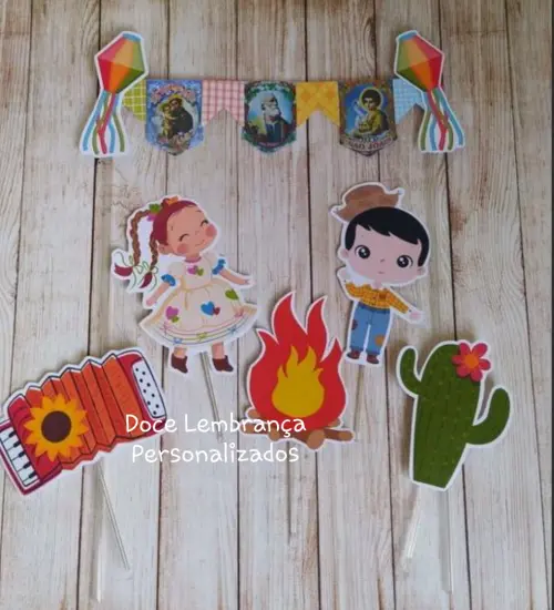 Topper de Bolo  festa junina São João  Pedro/Santo Antônio/São João