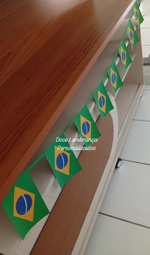 Varal Bandeirinha Copa do Mundo Brasil mesversario, aniversário 