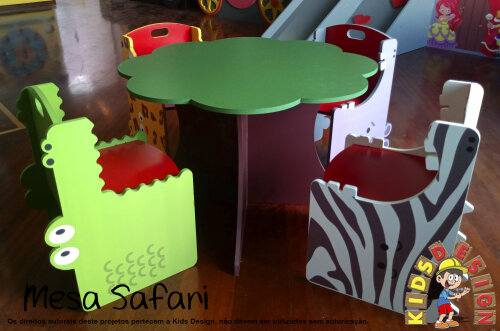 Mesinha Safari