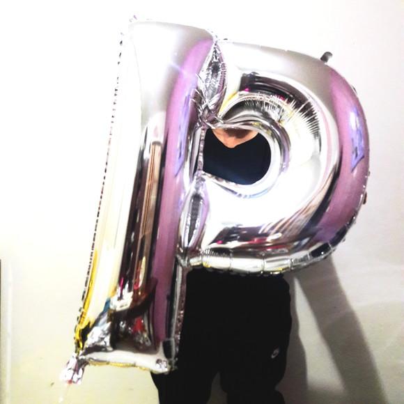 Balão GIGANTE Metalizado Prata Letra P Pronta Entrega