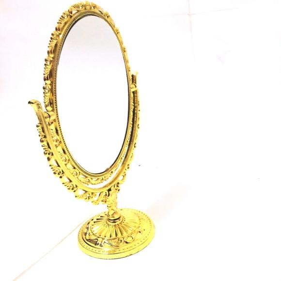 Espelho de Mesa Dupla Face Maquiagem Dourado