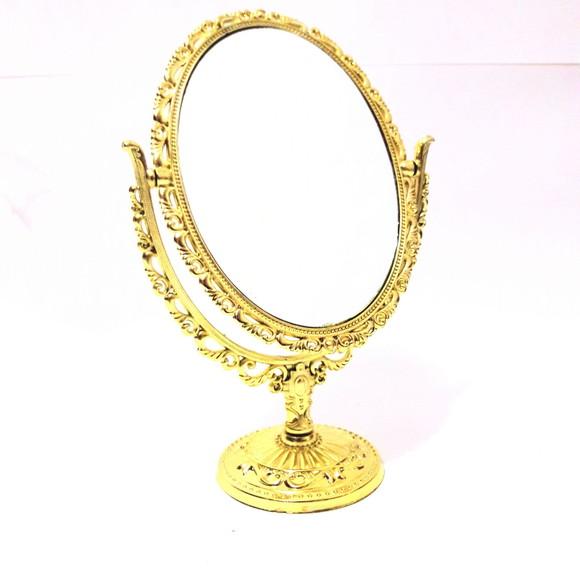 Espelho de Mesa Dupla Face Maquiagem Dourado