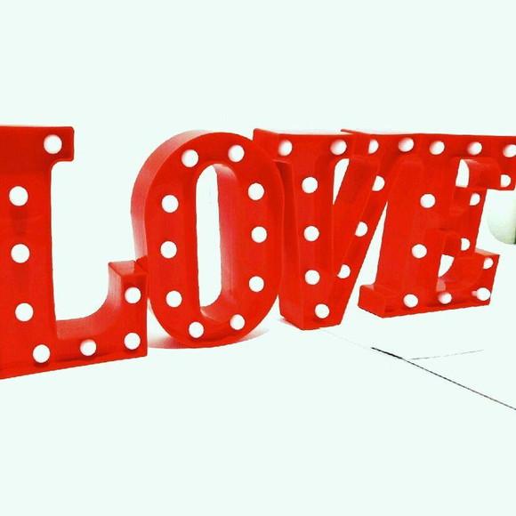 Letras de LED Vermelha Decoração 22 cm - PROMOÇÃO
