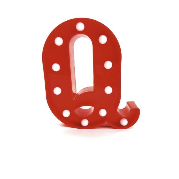 Luminaria de LED Decoração Letra Q Vermelha 22 cm