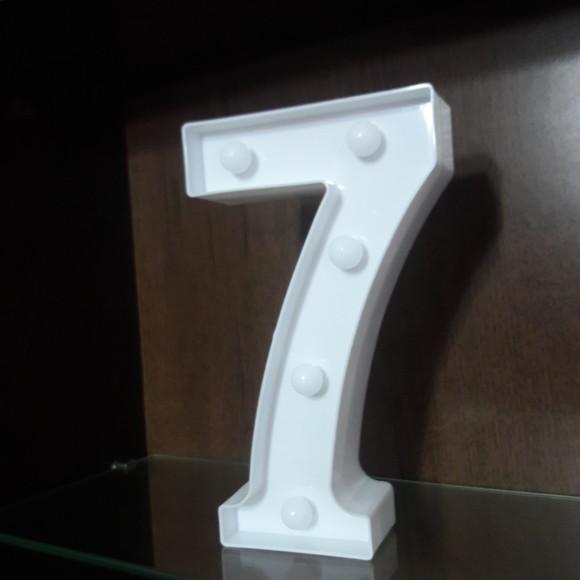 Luminária de LED Decoração Número 7 Branco 22 cm