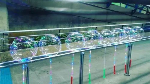 Kit 15 Balão de Led Bubble c/ Bastão + Vareta 60 cm + Pilhas