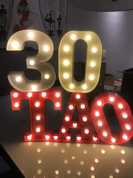 Luminária Decoração Letras e Números de Led Unidade