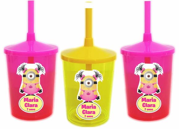 Copo Shake com Canudo Minions Menina
