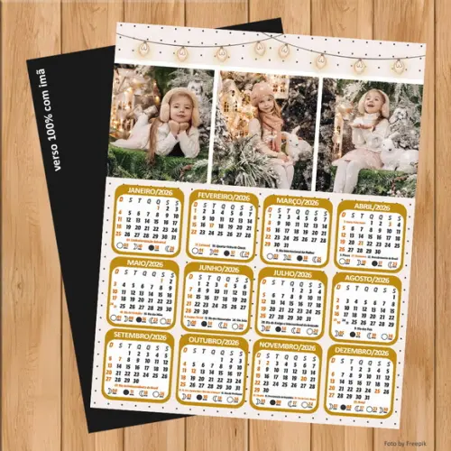 Calendário Imã Personalizado de Ano Novo com 3 Fotos 20x25