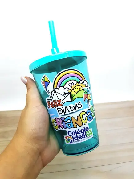 Copo com Canudo Dia das Crianças 570ml