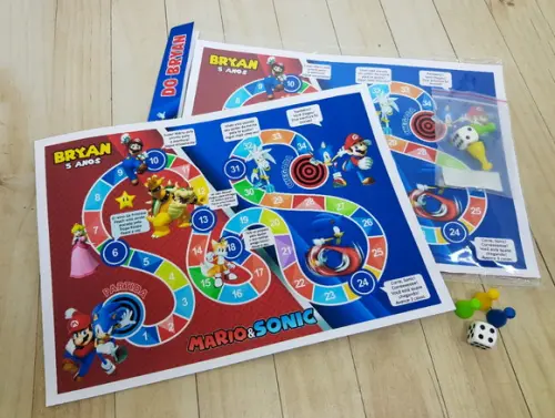 Jogo de Tabuleiro Personalizado Trolls com Dado e Pinos