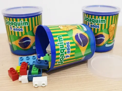 Pote com Peças para Montar Copa Brasil (tipo Lego)