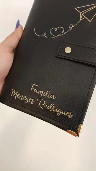 Porta Passaporte Personalizado (para 8 Passaportes)