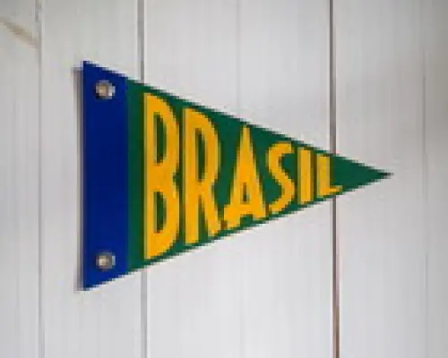 Flâmula Nome e data em feltro