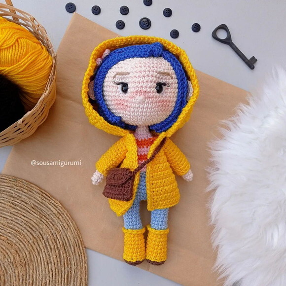 Boneca Coraline Amigurumi