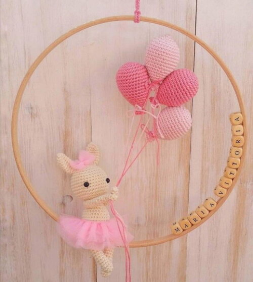 Porta Maternidade em Amigurumi (coelha)
