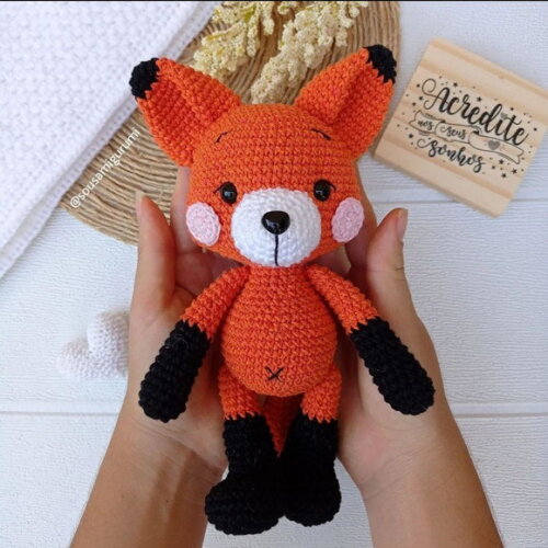 Raposa Amigurumi Nicho Quarto de Bebê