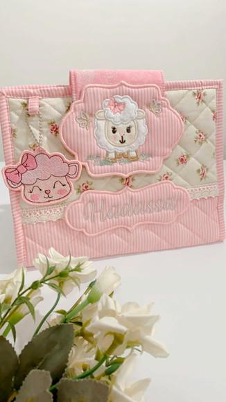 Capa Carteira de Vacinas Ovelha rosa