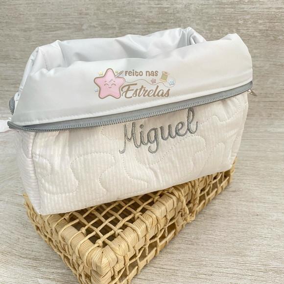 Kit Saquinho Maternidade, Necessa e Capa Carteira de Vacinas