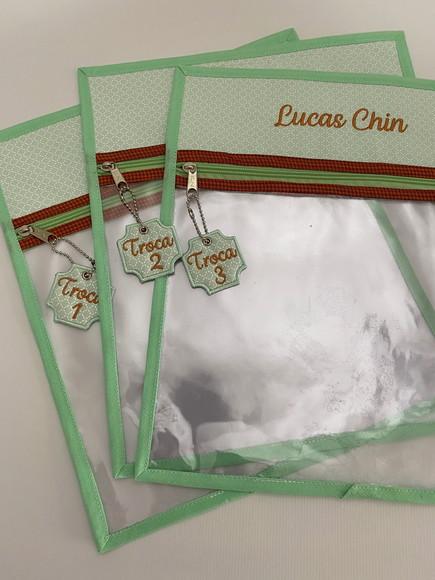 Kit saquinho maternidade e necessaire porta lenço/fralda