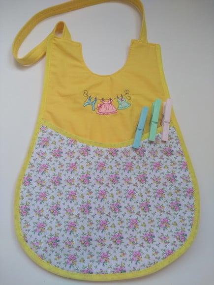Porta prendedor de roupas -Amarelo